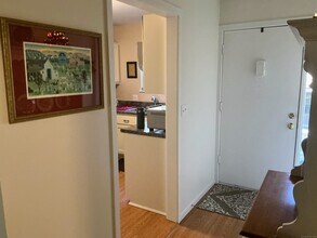 504 Heritage Vlg in Southbury, CT - Building Photo - Building Photo