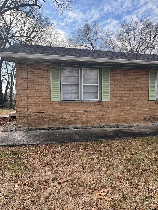 property at 1727 B Jan Dr