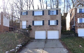 164 Pointview Rd, Unit 2nd Floor in Pittsburgh, PA - Building Photo