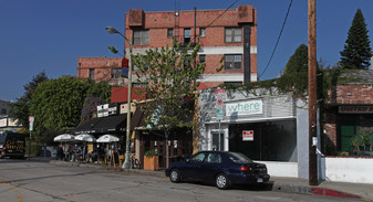 Crestmont Arms in Los Angeles, CA - Foto de edificio - Building Photo