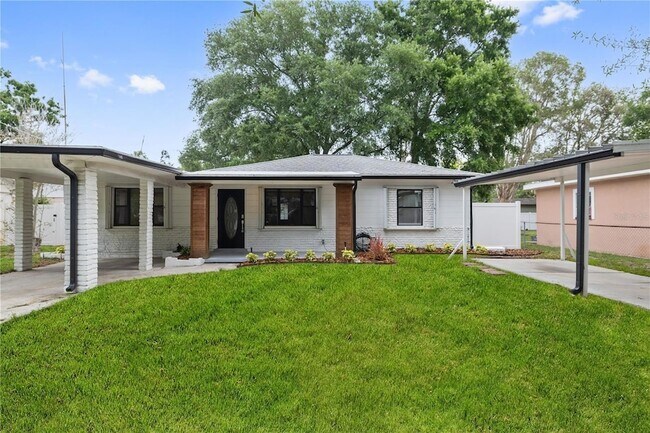 property at 3413 W Pearl Ave