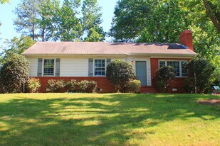 7513 Schaaf Dr in Richmond, VA - Building Photo