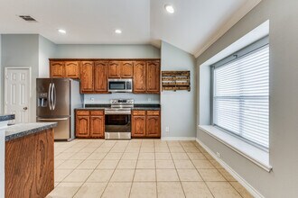 12409 Shine Ave in Rhome, TX - Building Photo - Building Photo