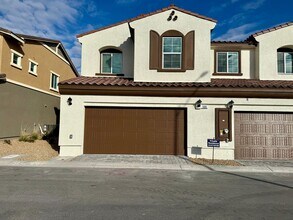 506 Golden Myna Ave in Henderson, NV - Building Photo - Building Photo