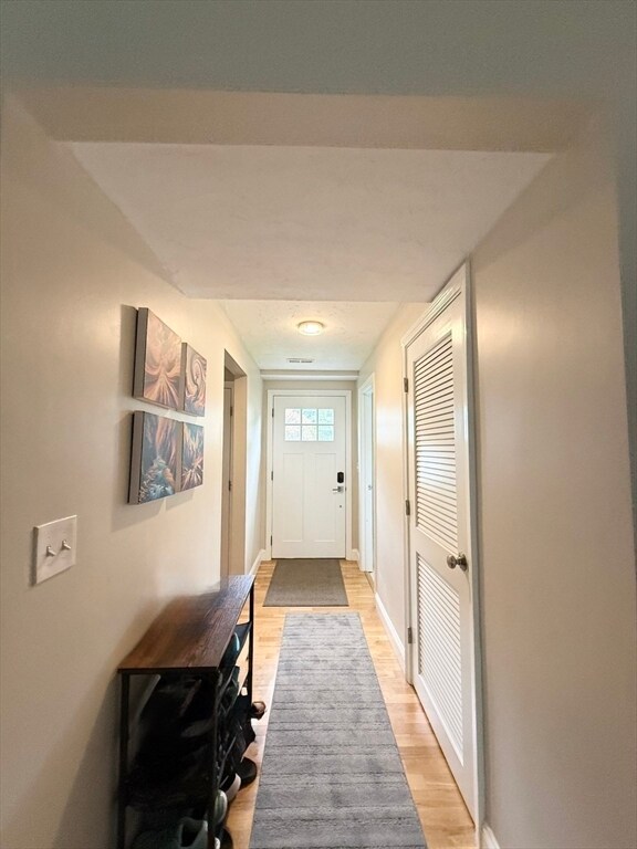 7 Sherman Terrace in Natick, MA - Building Photo - Building Photo