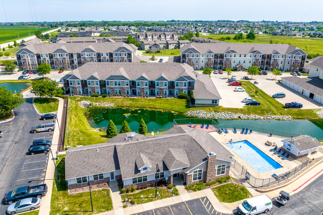 Woodland Reserve Apartments in Ankeny, IA - Foto de edificio - Building Photo