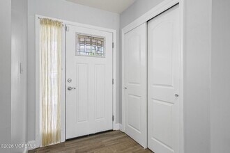 6 Rockwell Cir in Marlboro, NJ - Building Photo - Building Photo