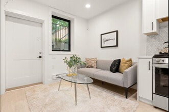 3588 Pender St E in Vancouver, BC - Building Photo - Building Photo