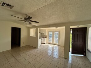 209 Windsor Way in Midwest City, OK - Building Photo - Building Photo