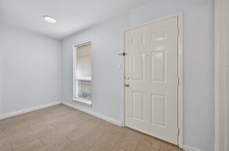 6201 Ranchester Dr in Houston, TX - Building Photo - Building Photo