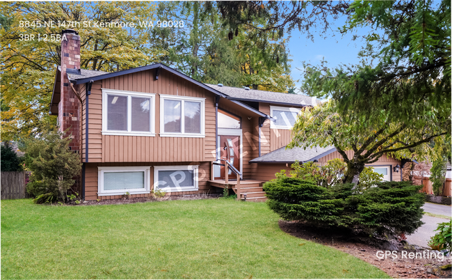 8845 NE 147th St