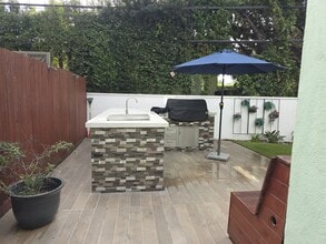 3004 Kelton Ave in Los Angeles, CA - Foto de edificio - Building Photo