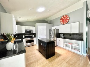 2760 N Bobcat Way in Meridian, ID - Foto de edificio - Building Photo