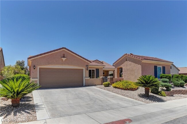 2365 Wisconsin Dells Dr in Henderson, NV - Building Photo - Building Photo