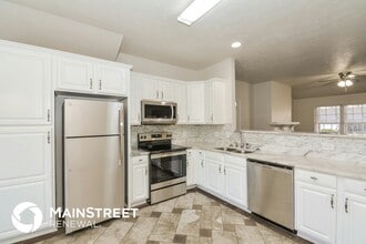 1032 Monticello Pl in Gallatin, TN - Foto de edificio - Building Photo