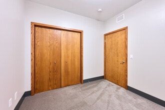 44 Exchange Blvd in Rochester, NY - Building Photo - Interior Photo