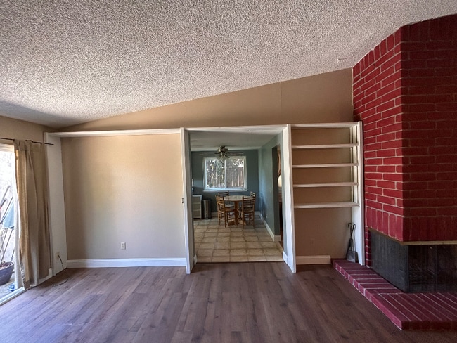 125 Kingswood Ave in Vacaville, CA - Building Photo - Building Photo