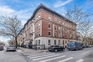 86 Prospect Park W in Brooklyn, NY - Building Photo