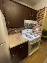 7 Oak Creek Dr, Unit 2706 in Buffalo Grove, IL - Building Photo