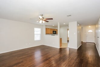 9108 Penny Ln in Fort Worth, TX - Foto de edificio - Building Photo