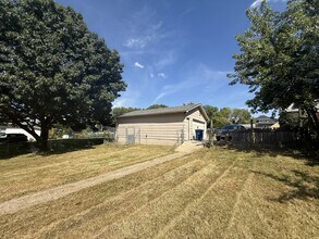 2319 SW 9th St in Des Moines, IA - Building Photo - Building Photo