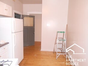 1033 Dempster St, Unit W1 in Evanston, IL - Foto de edificio - Building Photo