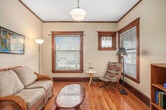 414 Paris Ave SE in Grand Rapids, MI - Building Photo - Building Photo