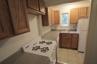 428 S Trenton Ave in Pittsburgh, PA - Building Photo - Building Photo