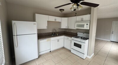 4754 Willow Crest Ave in Las Vegas, NV - Building Photo - Building Photo