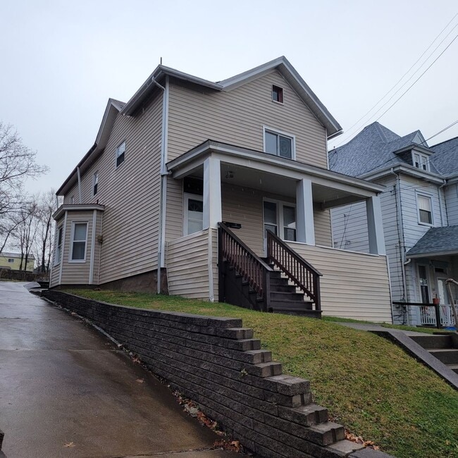 property at 27 Warren St