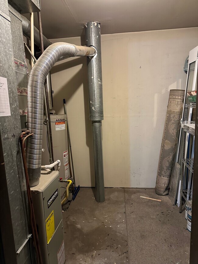 5828 S Waterbury Way in Murray, UT - Building Photo - Building Photo