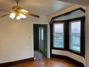 22 Raymond Ave in Arlington, NY - Building Photo - Building Photo