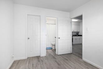 Altitude 405 in Oklahoma City, OK - Building Photo - Interior Photo