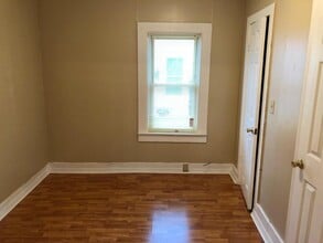 1406 E Fairview Ave in Johnson City, TN - Building Photo - Building Photo