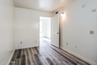 770 N Dodge Blvd in Tucson, AZ - Building Photo - Building Photo