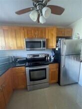 8400 Sunrise Lakes Blvd in Sunrise, FL - Building Photo - Building Photo