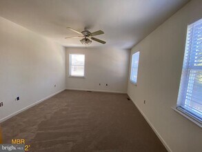 2825 Mt Carmel Ave in Glenside, PA - Foto de edificio - Building Photo