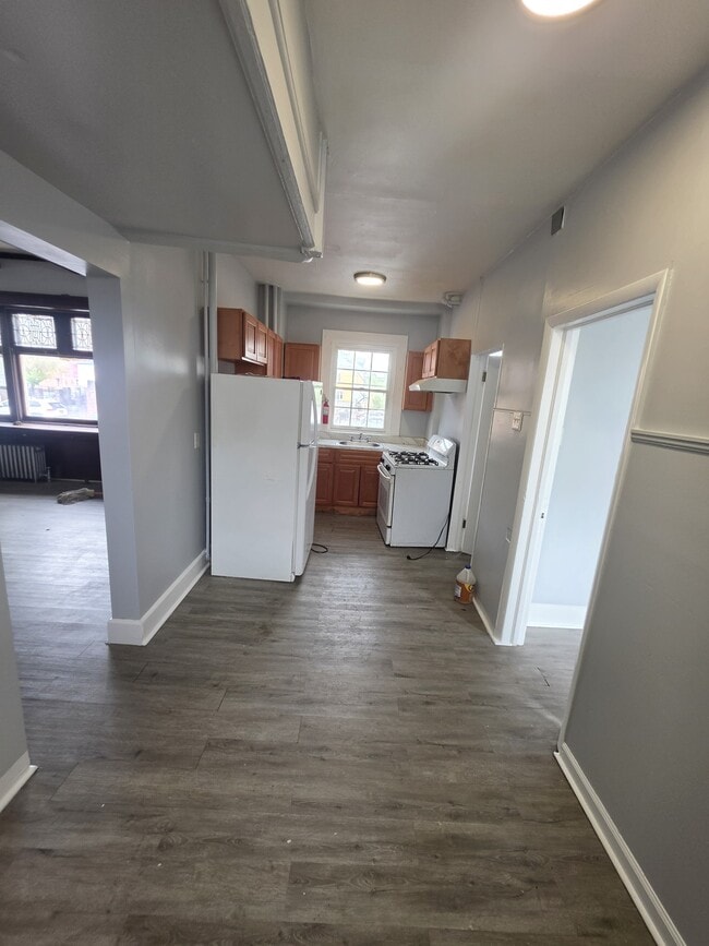 325 Roseville Ave, Unit 1 in Newark, NJ - Building Photo - Building Photo