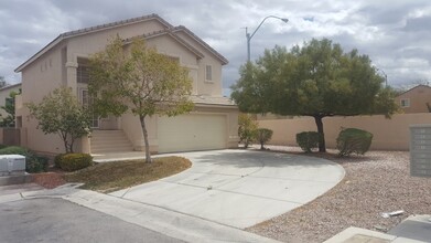 7290 Victoria Oak Ct in Las Vegas, NV - Building Photo - Building Photo