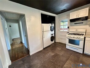 910 Forest View Dr in Richmond, VA - Building Photo - Building Photo