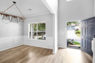 127 Whitfield Way in Woodstock, GA - Foto de edificio - Building Photo