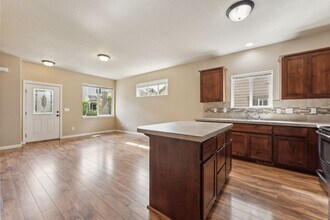 2548 Carson Loop in Forest Grove, OR - Building Photo - Building Photo