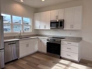 81 Makawao Ave in Makawao, HI - Building Photo - Building Photo