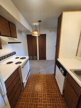 OldeTowne Apartments in Charleston, IL - Foto de edificio - Building Photo