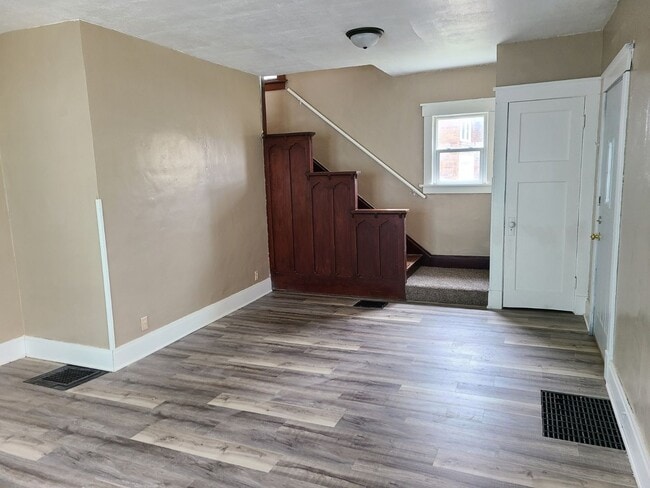 510 Pleasant St in Waterloo, IA - Building Photo - Building Photo