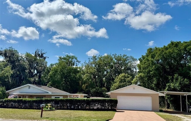 property at 910 W French Ave