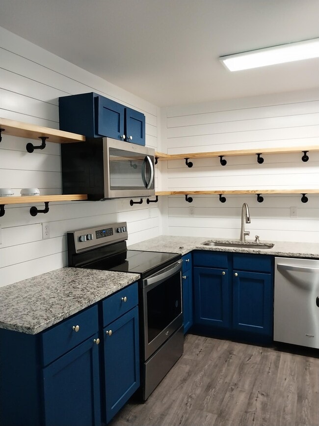 2903 Elmore Rd SW in Huntsville, AL - Building Photo - Building Photo