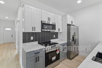 8249-8251 Dimstead St in Port Charlotte, FL - Building Photo - Building Photo