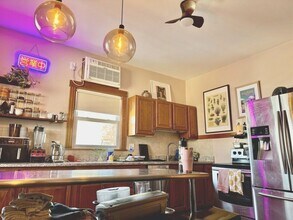 3818 W Diversey Ave, Unit 2 in Chicago, IL - Building Photo - Building Photo