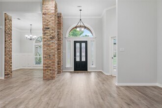 25818 Overlake Dr in Spring, TX - Building Photo - Building Photo